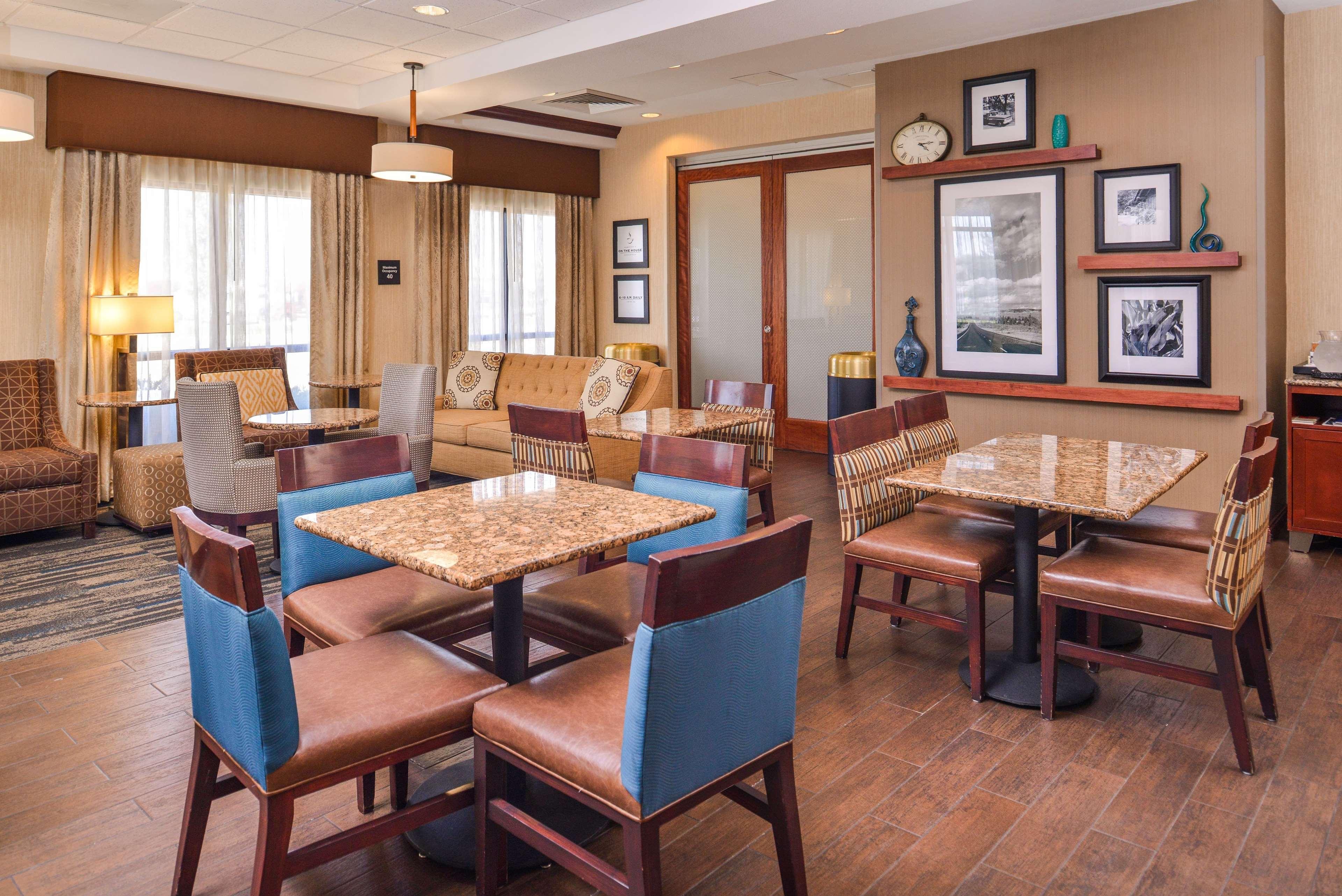 Hampton Inn York Exteriér fotografie
